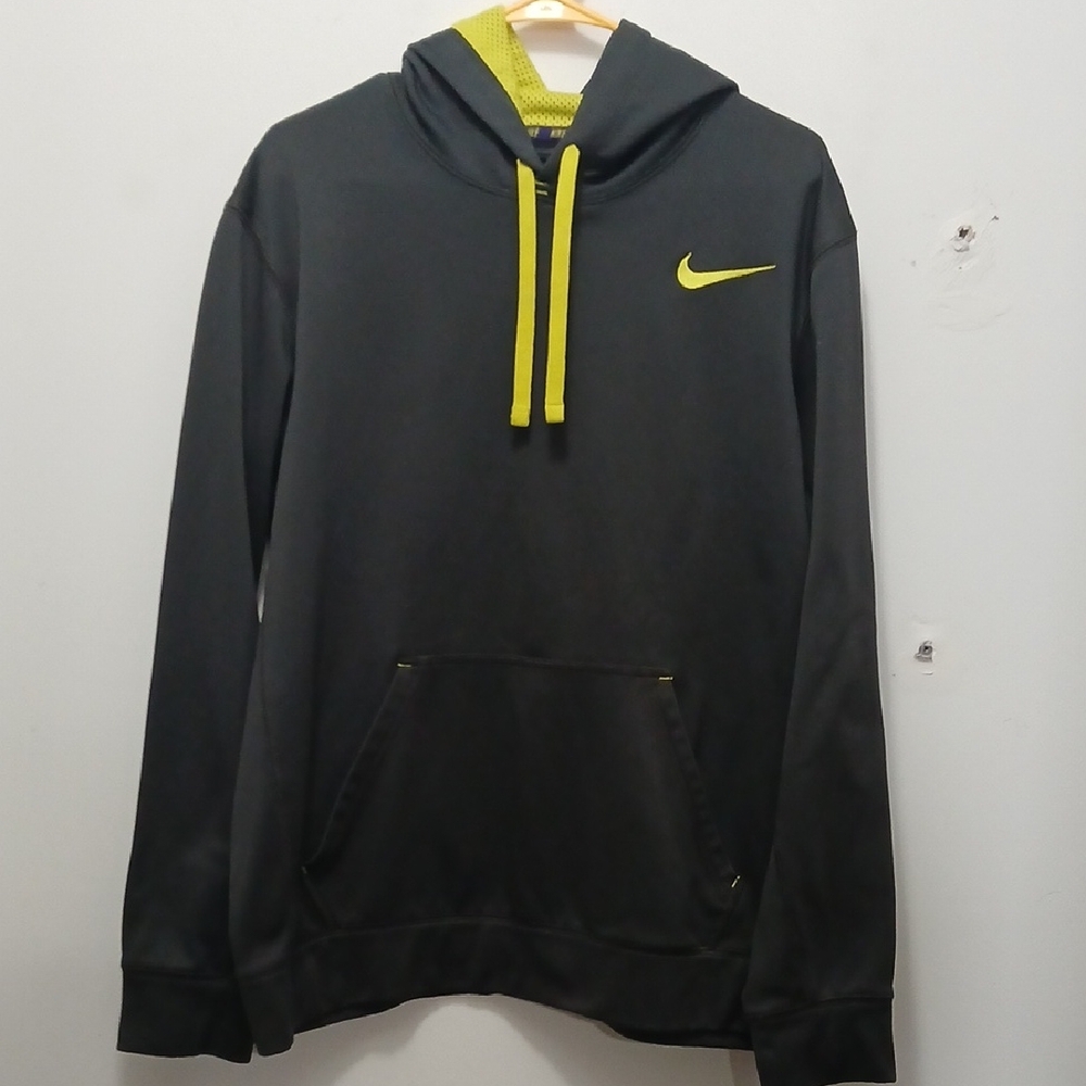 Nike Men's Hoodie in Black with Yellow Accents